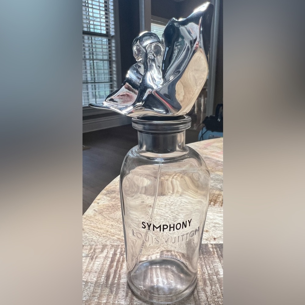 Symphony perfume